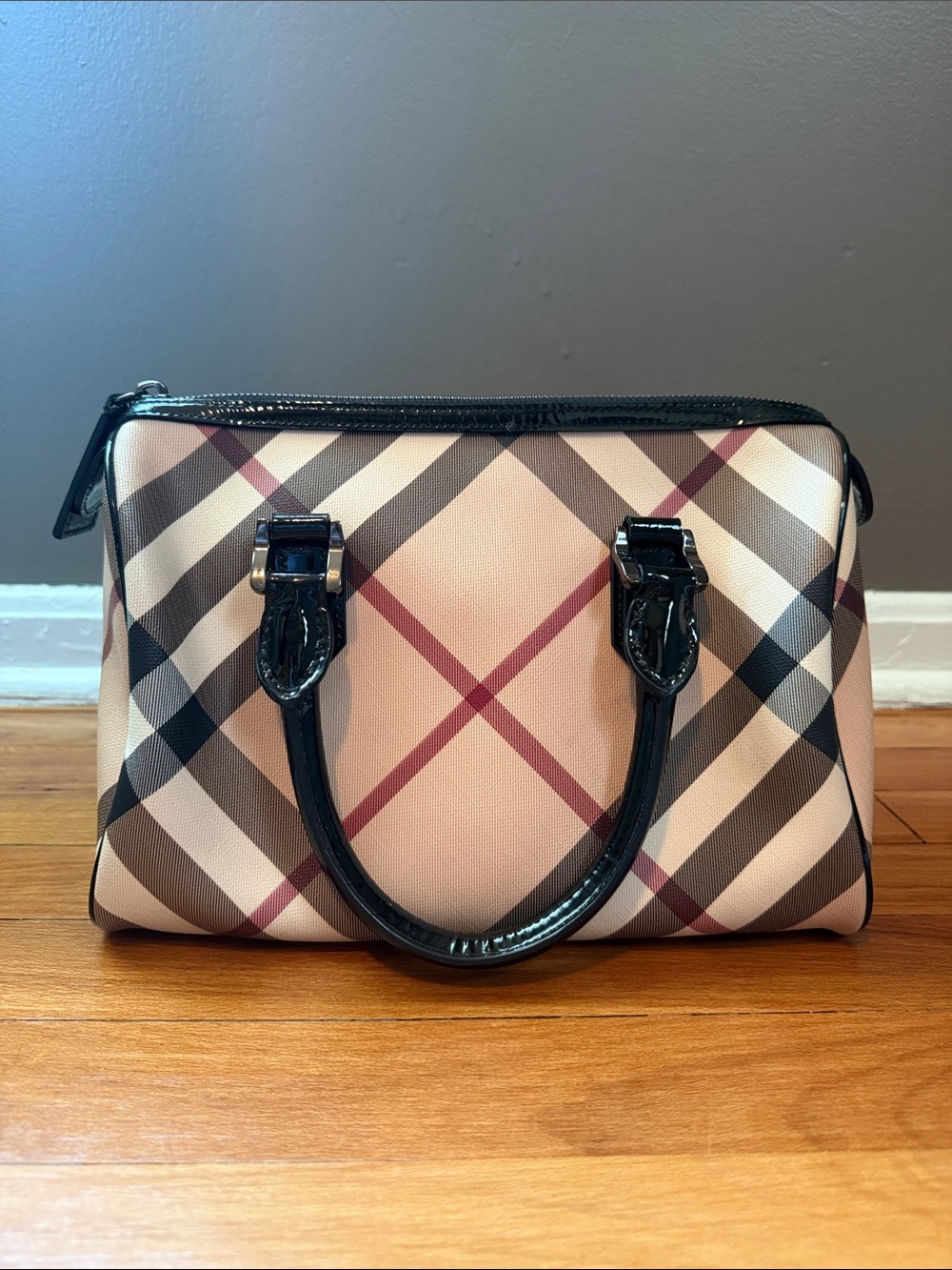 Burberry nova check Beige Plaid Top-Handle bowling bag with Black Patent Trim